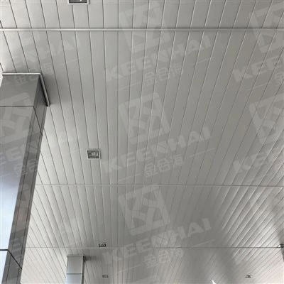 Tira de teto decorativo em forma de C